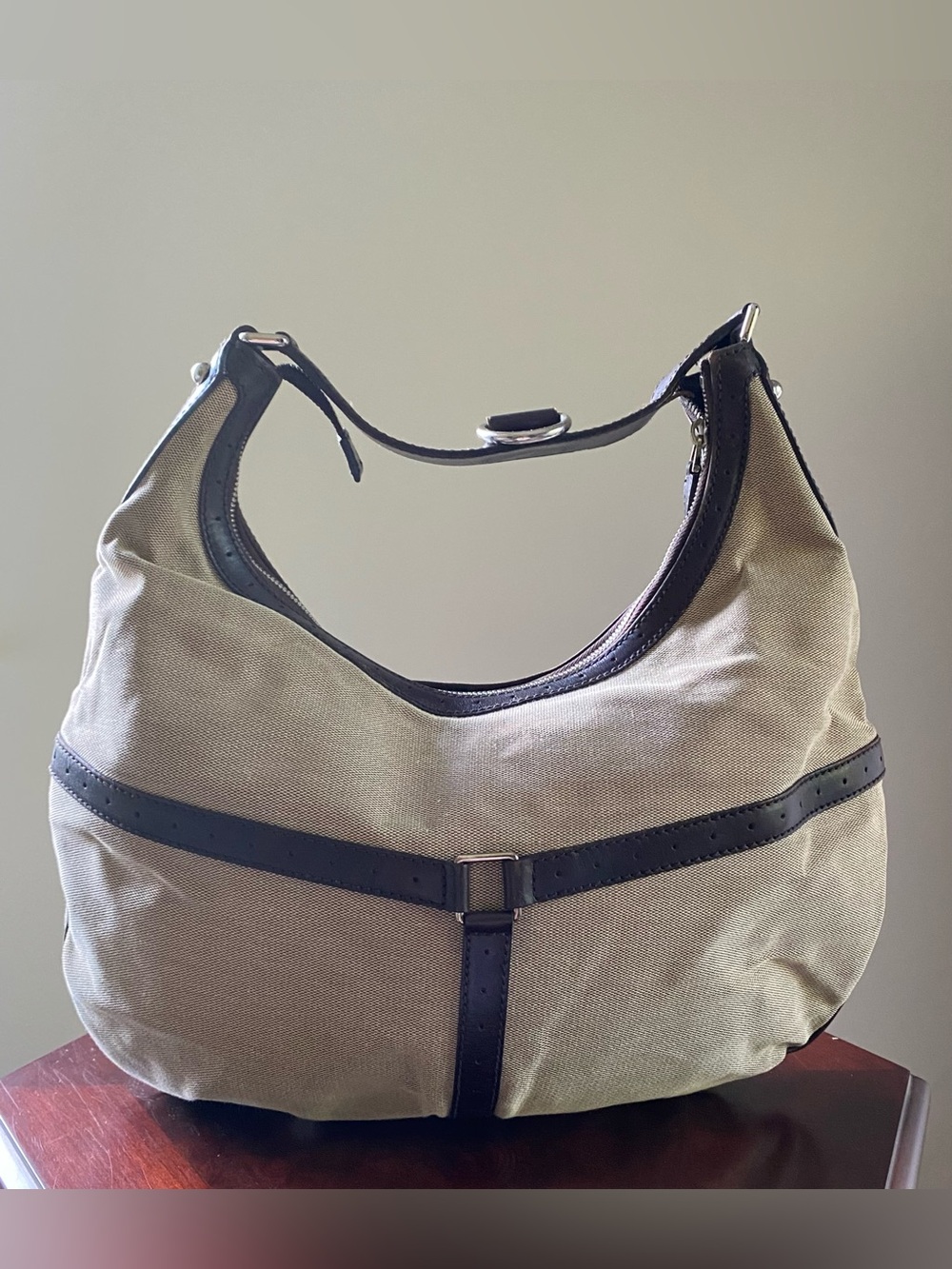 Gucci Britt Web Hobo Bag - Picture 2 of 14